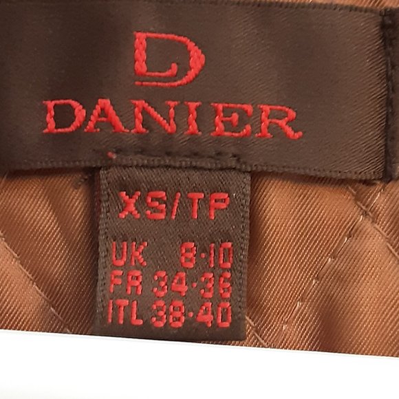 Danier Tan Suede Trench Coat - Picture 10 of 16